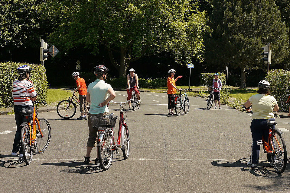 RFS-2013-07-07_Thorsten_Boehm_P1040491-1518x1138.jpg Stressfrei Radfahren lernen in der geschützten Atmosphäre des Verkehrsübungsplatzes.