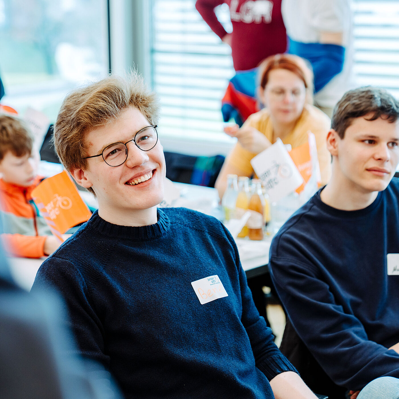 Teilnehmende Landesjugendversammlung 2026 Teilnehmende bei der Landesjugendversammlung 2026 im Gespräch.